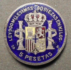 Spain 1871 5 Pesos Silver, Multi-color enamel, 1 ½” diameter, pin broken, some m - Picture 1 of 3