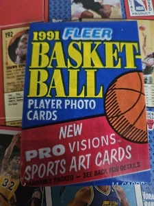 1991-92 Fleer NBA Basketball Pack Series 1 - 1 Pack - Factory Sealed - 14 Cards - Picture 1 of 4