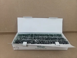 Juego de 3 setos de sisal flexibles Dept 56 Snow Village #52596 en caja - Imagen 1 de 5