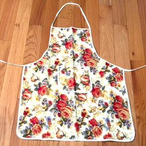 Apron flowers on creamy, 21 x28, cotton blend, new - Picture 1 of 7
