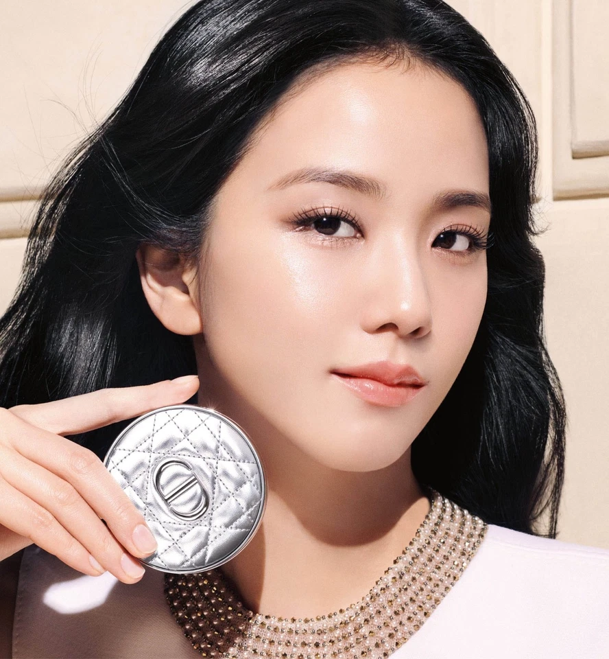 Luminizador DIOR Forever Glow 6 g/,21 oz TAMAÑO COMPLETO EN CAJA Foto 1 de 2