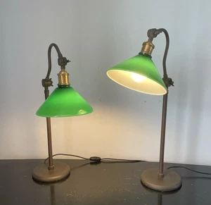 Rare Pair Of Adjustable Pottery barn Lamps With Vianne Green Glass Shades - Picture 1 of 12