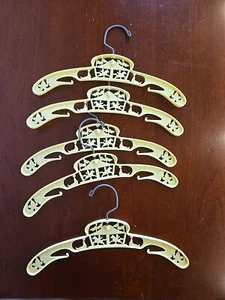 Set of 5 Baby Yellow Plastic Child's Clothes Hangers Vintage Carousel Clowns - Picture 1 of 11