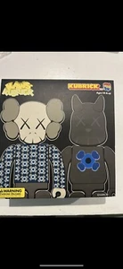 Kaws X Kubrick Bus Stop Set 2 (Medicom Toys Bearbrick Urban Vinyl, Bape, MoWax) - Foto 1 di 2