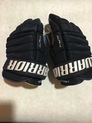 Colorado Avalanche Signed Game Used Landeskog Gloves 19-20 Avalanche Hologram Cover