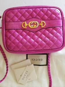 Neu Gucci Gesteppte Metallic Leder Kameratasche Crossbody Schultertasche Fuchsia - Bild 1 von 11