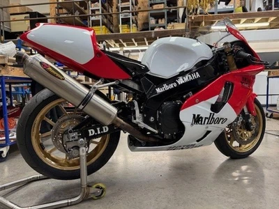 YAMAHA YZF750R - Image 1 of 4