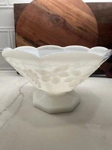 Vintage Anchor Hocking Milk Glass Footed Pedestal Fruit Bowl- Grape Vine Design - Picture 1 of 8