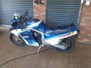 SUZUKI GSX-R 1100 SLADSIDE 1987 NOT TO BE MISSED - Picture 1 of 21