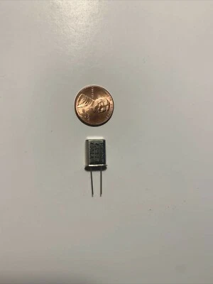  Crystal Oscillator FOX0432- 4.032 MHZ Korea - Image 1 of 4