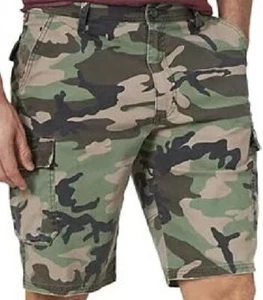 Men's Wrangler Twill Cargo Shorts Camo 30 inch Waist 11 inch Inseam Relaxed Fit - Picture 1 of 3