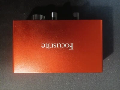 Focusrite Scarlett Solo 3rd Gen. USB-C Interfacce MIDI - Rosso - Immagine 1 di 3