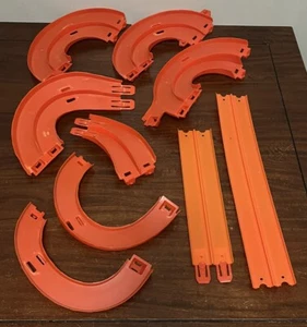 Hot Wheels Super Ultimate Garage Spiral Track, Clean Near Complete Set - Picture 1 of 5