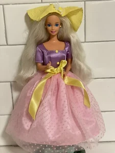 Vintage Avon Exclusive Spring Blossom Barbie 1st In The Series 1995 - Picture 1 of 10