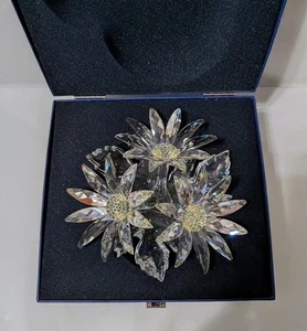 Swarovski Crystal Maxi Flower Figurine #252976: 6X6X2.5", Retired 2000-2008 - Picture 1 of 11