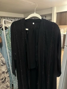 Abaya  - Picture 1 of 2