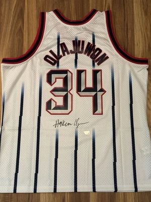 Camiseta deportiva Hakeem Olajuwon Mitchell & Ness 96-97 blanca con autógrafo de los Houston Rockets 2XL Foto 1 de 3