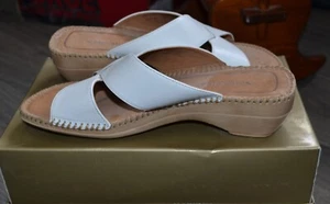 Naturalizer White Natural Womens Leather Sandals 7.5 M - Picture 1 of 9