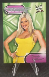 2002 Fleer WWE Royal Rumble - Divastating #D2 - Torrie Wilson - Bild 1 von 2