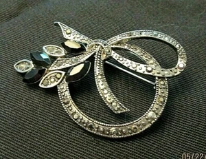 Bellissima spilla/spilla vintage color argento con 4 pietre nere - Foto 1 di 6