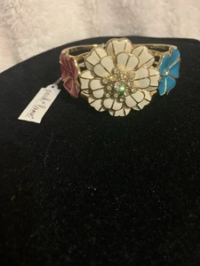 Park Lane "The Aubrey" Blumen Armreif Armband mit Kristallen - Bild 1 von 5