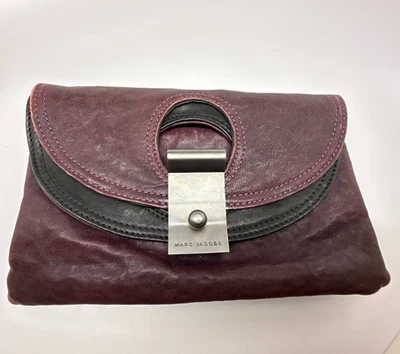 Bolso sin asas DayDream de cuero genuino Marc Jacobs tono plateado industrial chic Foto 1 de 4