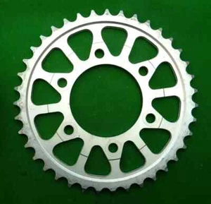 KAWASAKI ZX10R 2011 TO 2020 REAR WHEEL DRIVE SPROCKET NEW - Picture 1 of 2