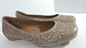 EARTHIES Bindi Biscuit Taupe Beige Tan Leather Comfort Flats Shoes  9.5 D - Picture 1 of 11