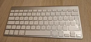 Apple Magic Keyboard A1314 Silver QWERTY Italian Sealed - Picture 1 of 2