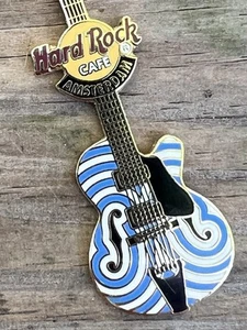 HARD ROCK CAFE AMSTERDAM GUITAR KEYCHAIN KEYRING - Picture 1 of 5