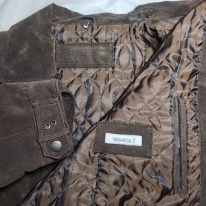 Chaqueta de Cuero Cerdo Genuino de C&A Yessica Talla Grande Marrón Abotonada con Cinturón - Imagen 1 de 18