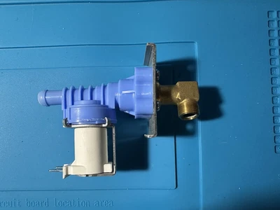 Válvula de entrada de agua para lavavajillas LG 5221DD1001E Foto 1 de 3