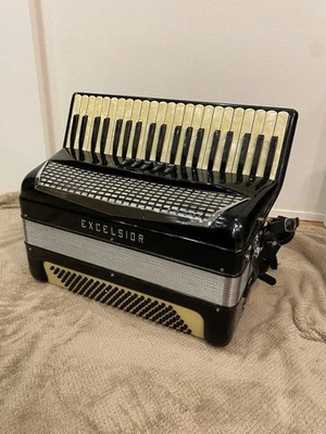 EXCELSIOR MOD400 41 keys 120 base - Image 1 of 4