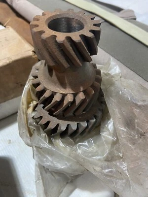 Ford f100 запчасти коробка передач  - Изображение 1 из 2