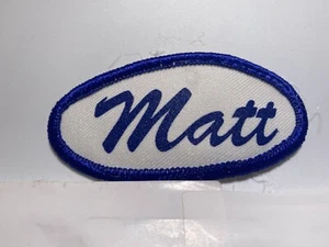 MATT GEBRAUCHT SIEBDRUCK VINTAGE AUFNÄHEN NAME PATCH ETIKETTEN OVAL BLAU AUF WEISS - Bild 1 von 2