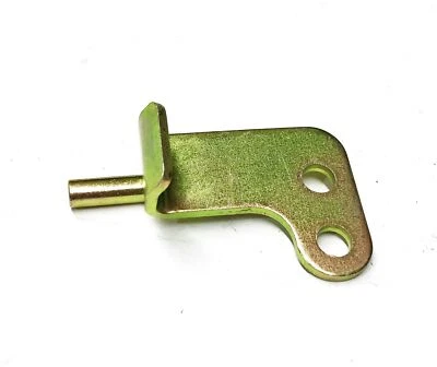 Стопор для правой руки Kubota 67401-51510 новый из старых запасов - Изображение 1 из 4