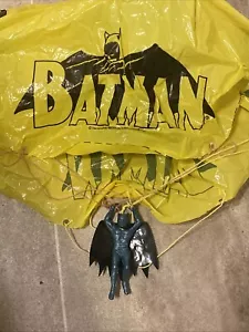 Vintage DC Comics Batman Batchute Complete 1966 Parachute Action Figure RARE - Picture 1 of 2