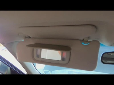 Driver Sun Visor Illuminated Thru 5/02 With Sunroof Fits 99-02 AVALON 1329037 Foto 1 de 4