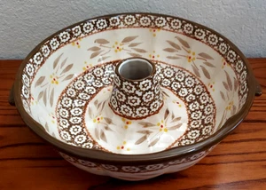 Temptations by Tara Old World Brown Round Bundt Pan with Handles - Picture 1 of 8