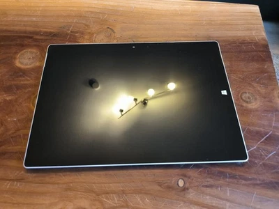 Microsoft Surface 3 64GB, LTE , WLAN, 10,8 Zoll Tablet - Silber - Bild 1 von 3