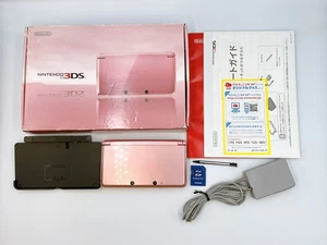 Console Nintendo 3DS rosa nebbioso caricatore in scatola scheda SD testata Giappone {veloce} - Foto 1 di 22