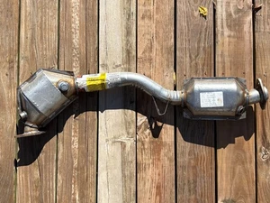 Walker Ultra EPA 54562 Direct Fit Catalytic Converter for Subaru Outback - Picture 1 of 5