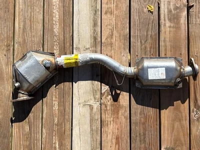 Walker Ultra EPA 54562 Direct Fit Catalytic Converter for Subaru Outback - Image 1 of 4