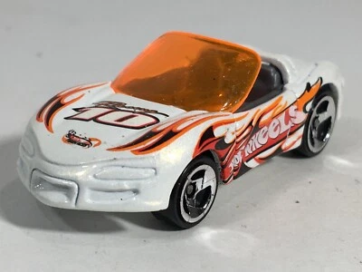 Hot Wheels 2004 Corvette Stingray III Pearl White Track Aces Series Malaysia #2 Foto 1 de 4
