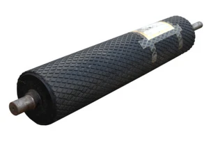 Antriebstrommel RL= 1.267 mm Ø 255 mm Achslänge 1.700 mm rautiert gummiert - Bild 1 von 5