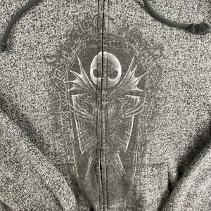 Sudadera Parques Disney Adulto Gris Cremallera Completa Jack Skellington En Ataúd Cremallera Completa - Imagen 1 de 13