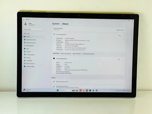 Microsoft Surface Book 2 Core i5-7300U 2.60GHz - 8GB RAM - 256GB SSD - W11 - Picture 1 of 3