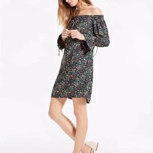 NWOT Lucky Brand Off Shoulder Ditsy Dress Black Multicolor Floral Flouncy Cuff M - Picture 1 of 16