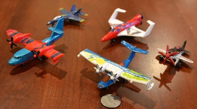 VINTAGE LOT OF 5  MATCHBOX SKYBUSTER HOT WHEELS DIECAST PLANES ISLAND HOPPER - Image 1 of 4