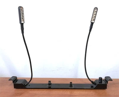 Startech RKPNLLT Rack Mount Dual 4-LED Gooseneck Light - Image 1 of 4